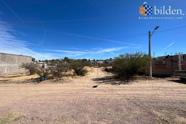 Foto de inmueble en  , Col. Del Bosque C.P. 34108, Durango