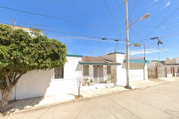 Foto de inmueble en Del Cipres #31, Col. La Guamuchilera C.P. 81985, Sinaloa