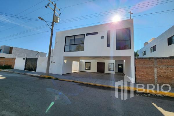 Foto de inmueble en Del Nogal, Col. Campestre Jacarandas C.P. 34106, Durango