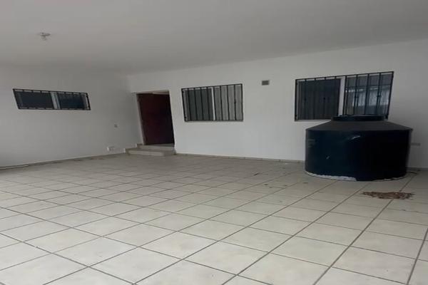Foto de inmueble en Del Paseo, Col. Del Paseo Residencial C.P. 64920, Monterrey