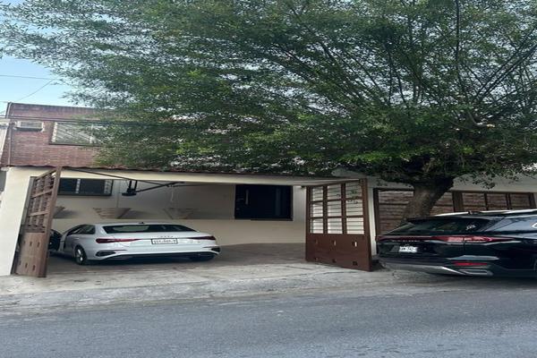 Foto de inmueble en , Col. Del Paseo Residencial C.P. 64920, Monterrey