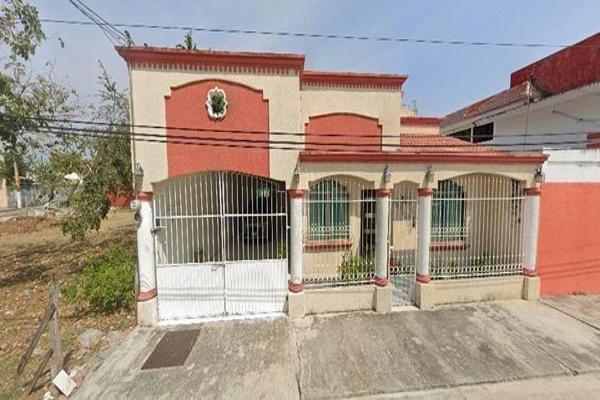 Foto de inmueble en Claveles, Col. Villas de Oriente C.P. 86360, Comalcalco