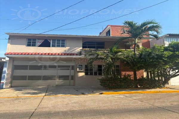 Foto de inmueble en Diaz Mirón, Col. Maria de La Piedad C.P. 96410, Coatzacoalcos