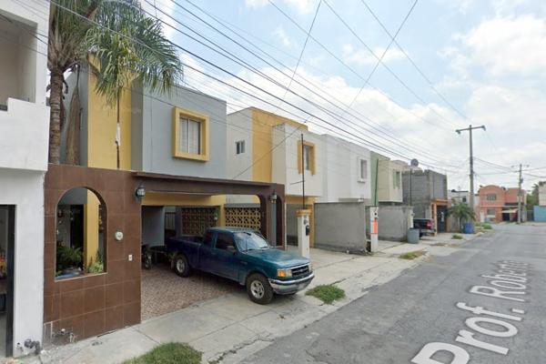 Foto de inmueble en Profesor Roberto Martinez Leal, Col. Santa Lucia C.P. 67485, Cadereyta Jiménez