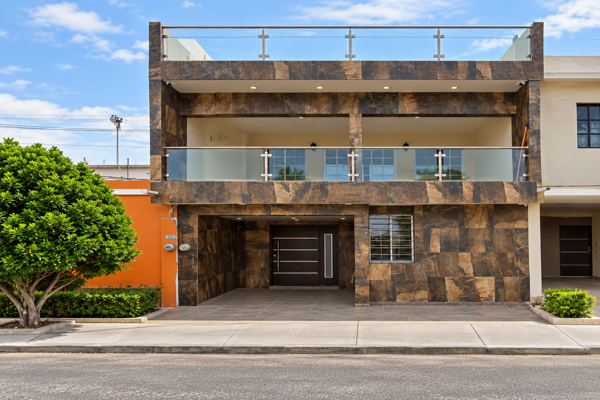 Foto de inmueble en Trompetistas 218, 64103 Monterrey, N.L. #s/n, Col. Periodistas C.P. 64103, Monterrey