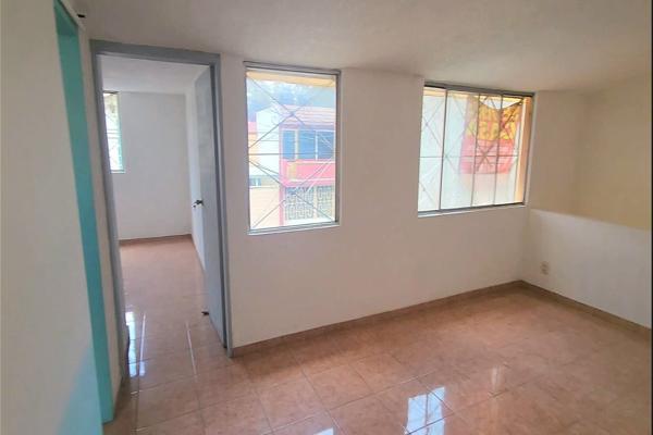 Foto de inmueble en Av. Canal del Moral, Guadalupe del Moral, Ciudad de México, CDMX #s/n, Col. Guadalupe del Moral C.P. 09300, Iztapalapa