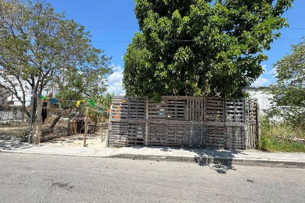 Foto de inmueble en Diagonal 70 Sur, Col. Ejidal C.P. 77712, Solidaridad