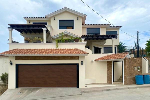 Foto de inmueble en Diagonal Norte, Col. Lomas y Jardines de Valle Verde C.P. 22810, Ensenada