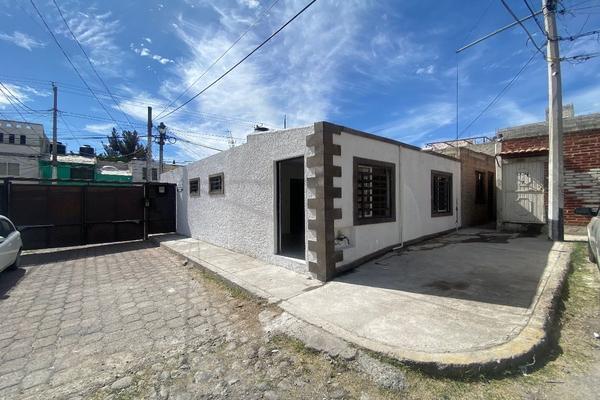 Foto de inmueble en Diamante, Col. Lomas de San Pedrito C.P. 76148, Querétaro