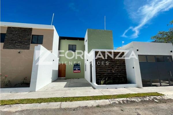 Foto de inmueble en  , Col. Diamantes C.P. 28047, Colima
