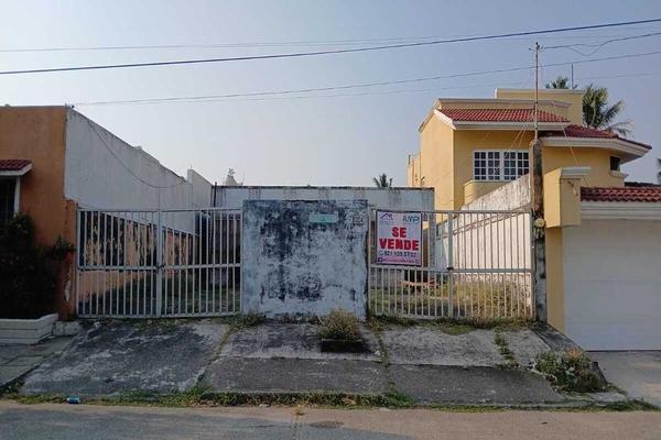 Foto de inmueble en Diaz Mirón, Col. Palma Sola C.P. 96579, Coatzacoalcos