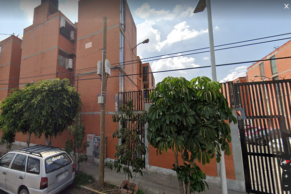 Foto de inmueble en Diaz Mirón, Col. Santa Ana Poniente C.P. 13300, Tláhuac