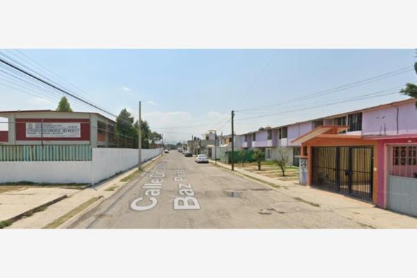 Foto de inmueble en DR. GUSTAVO BAZ PRADA #N.D., Col. Galaxia Cuautitlán C.P. 54840, Cuautitlán