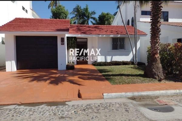 Foto de inmueble en DOÑA SOL, Col. El Cid C.P. 82110, Mazatlán
