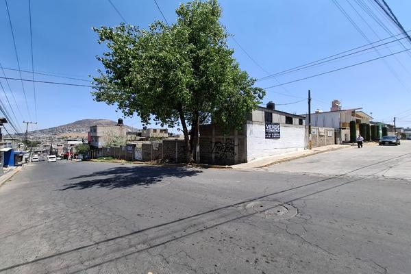 Foto de inmueble en  , Col. Dr. Jorge Jiménez Cantú C.P. 56515, La Paz