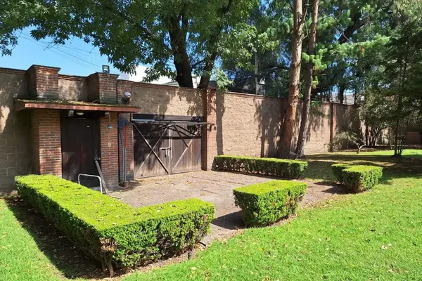 Foto de inmueble en Duque, Col. Chimalcoyoc C.P. 14630, Tlalpan