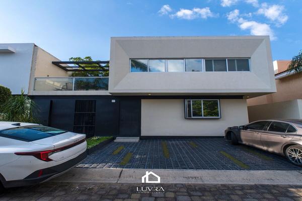 Foto de inmueble en Duque, Col. Jardín Real C.P. 45136, Zapopan