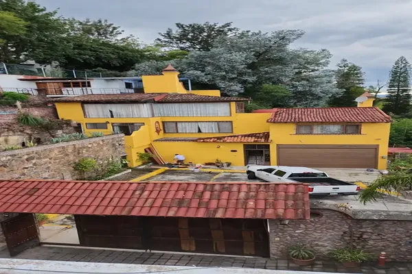 Foto de inmueble en durango #100, Col. Valle Quieto C.P. 58066, Morelia