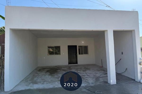 Foto de inmueble en Avenida Pradera Dorada #s/n, Col. Pradera Dorada C.P. 82139, Mazatlán