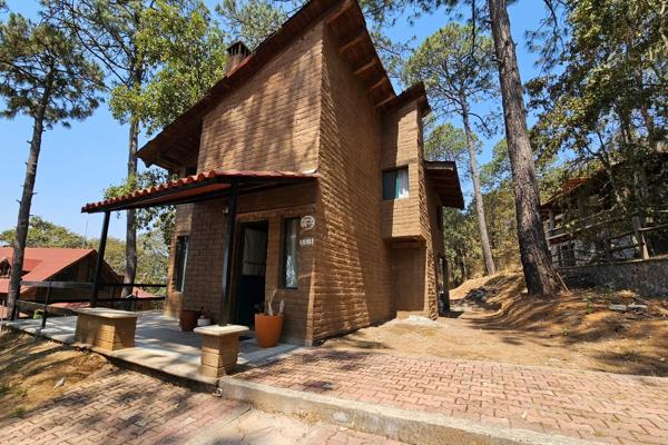 Foto de inmueble en PASEO DE LOS ENCINOS #86Int. A, Col. Atacco C.P. 49340, Tapalpa