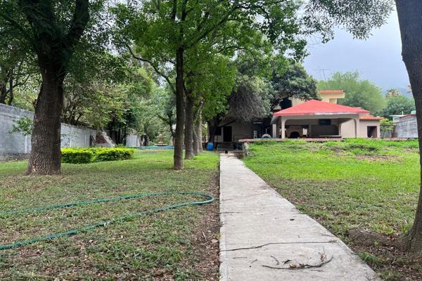 Foto de inmueble en 2da privada a las Caleras  #59, Col. El Encino C.P. 64987, Monterrey