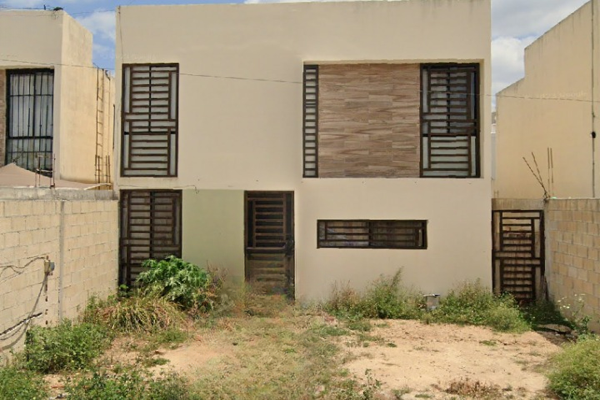 Foto de inmueble en Calle 85 601, Col. Ampliación Juan Pablo II C.P. 97246, Mérida