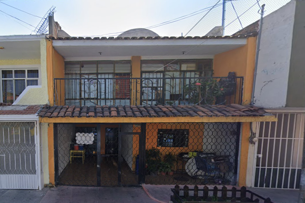 Foto de inmueble en Eduardo Zepeda, Col. Joaquín Aarón C.P. 44768, Guadalajara