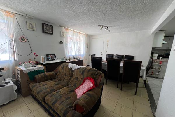 Foto de inmueble en Av. Océano Pacífico 104, Lomas Lindas, 52947 Mexico, Méx. #104, Col. Lomas Lindas II Sección C.P. 52947, Atizapán de Zaragoza