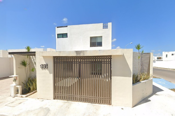 Foto de inmueble en 49 A  #935, Col. Las Américas C.P. 97302, Mérida