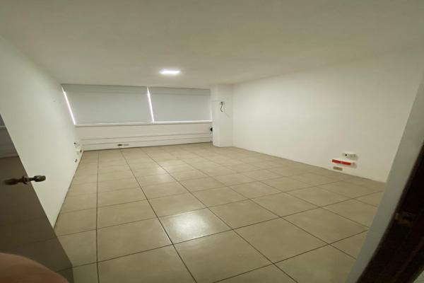 Foto de inmueble en Avenida Revolución 507 #507, Col. Jardín Español C.P. 64820, Monterrey