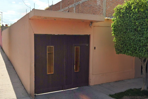 Foto de inmueble en Asteroides, Cd del Sol, 59310 La Piedad de Cabadas, Mich., Col. Ciudad del Sol C.P. 59310, La Piedad