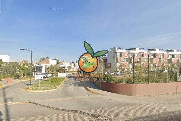 Foto de inmueble en Av. Prol. Colón 680, Parques del Bosque, 45609 San Pedro Tlaquepaque, Jal. #680, Col. Los Cajetes C.P. 45609, San Pedro Tlaquepaque