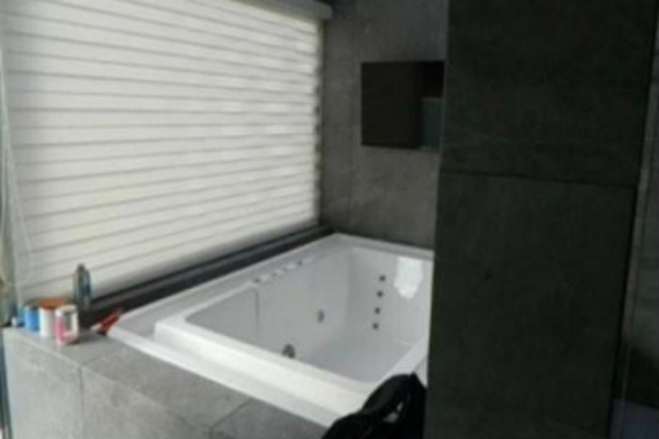 Foto de inmueble en Calle de la Luz, Col. Chapultepec C.P. 62450, Cuernavaca