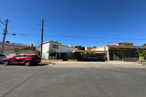 Foto de inmueble en ZOYLA REYNA DE PALAFOX, Col. 5 de Mayo C.P. 83010, Hermosillo
