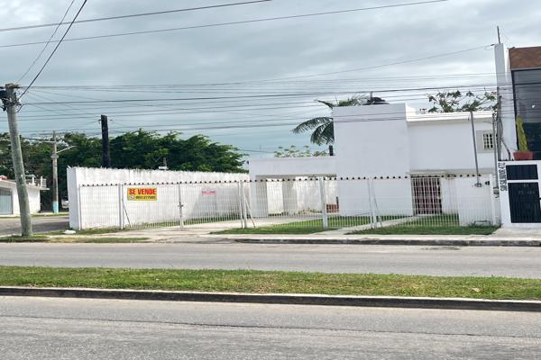 Foto de inmueble en av san salvador  #470, Col. Framboyanes C.P. 77034, Othón P. Blanco