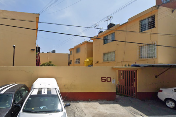 Foto de inmueble en Canal Nacional  #50, Col. Santa Anita C.P. 08300, Iztacalco
