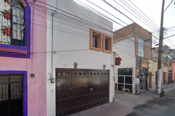 Foto de inmueble en Calle Anesagasti 19 #19, Col. Tonalá Centro C.P. 45400, Tonalá