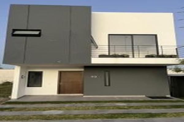 Foto de inmueble en Av Paseo del Nte 3322 Parques vallarta 45222 Zapopan  Ja #322 , Col. Palacio de Gobierno Del Estado de Jalisco C.P. 44009, Guadalajara