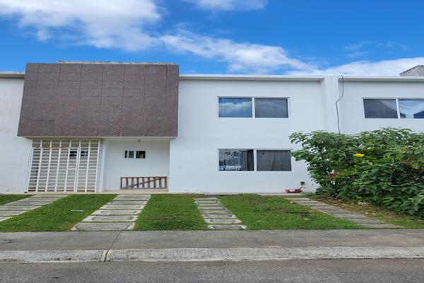 Foto de inmueble en Granada #s/n, Col. Los Olivos C.P. 77714, Solidaridad
