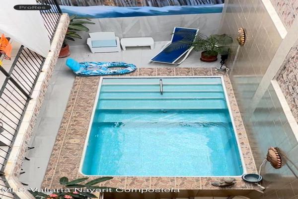 Foto de inmueble en Ecuador, Col. 5 de Diciembre C.P. 48350, Puerto Vallarta