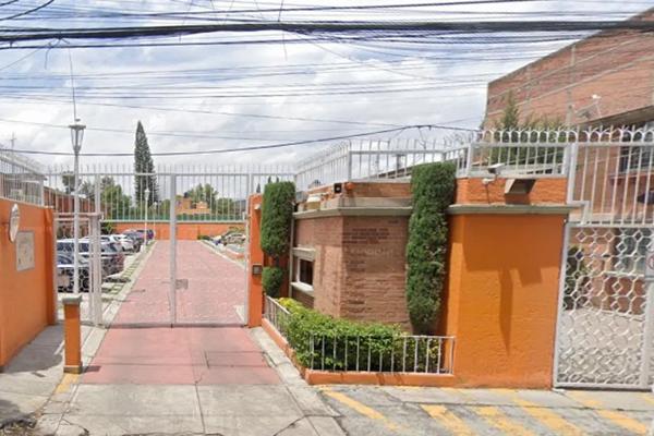 Foto de inmueble en Cañaverales  #45, Col. Granjas Coapa C.P. 14330, Tlalpan