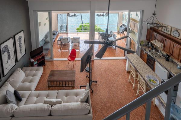 Foto de inmueble en Edificio Sinaloa. Vida del Mar, Col. Real de Santiago C.P. 28868, Manzanillo