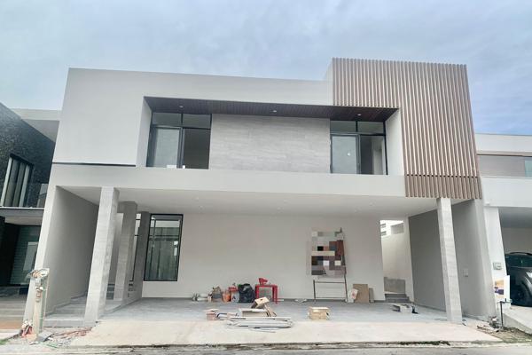 Foto de inmueble en laderas , Col. El Uro C.P. 64986, Monterrey