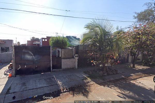 Foto de inmueble en Avenida Santa Ana 280 #280, Col. Valle de Tejeda C.P. 45653, Tlajomulco de Zúñiga