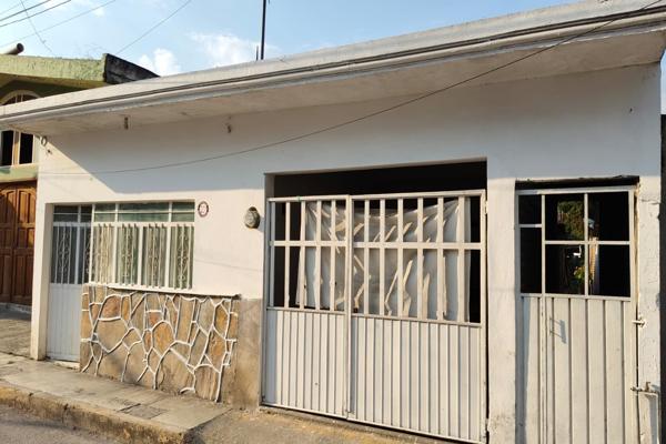 Foto de inmueble en Calle Fco. Ferrer Guardia, Col. Ciudad Mendoza Centro C.P. 94740, Camerino Z. Mendoza