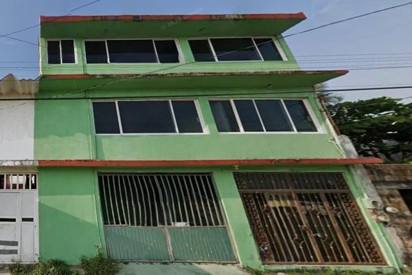 Foto de inmueble en TAJÍN #s/n, Col. 24 de Octubre C.P. 96536, Coatzacoalcos