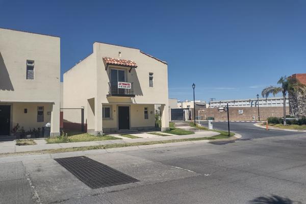 Foto de inmueble en Boulevard Imperial #38, Col. Residencial Alta California C.P. 45650, Tlajomulco de Zúñiga