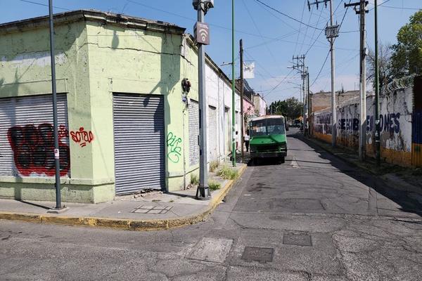 Foto de inmueble en Eje Central Lázaro Cárdenas, Col. Guerrero C.P. 06300, Cuauhtémoc