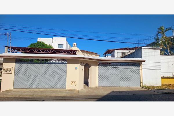 Foto de inmueble en Ejido esq. con Manuel Doblado #209, Col. Tamulte de las Barrancas C.P. 86150, Centro