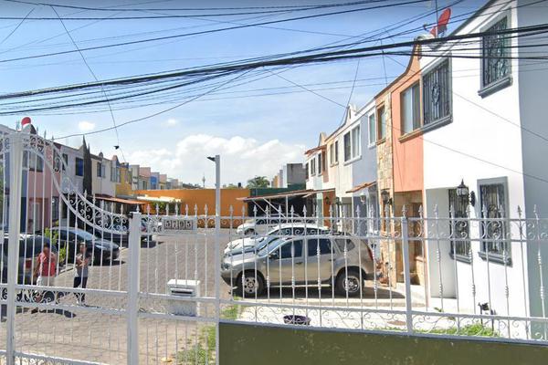Foto de inmueble en , Col. El Colli Urbano 1a. Sección C.P. 45070, Zapopan